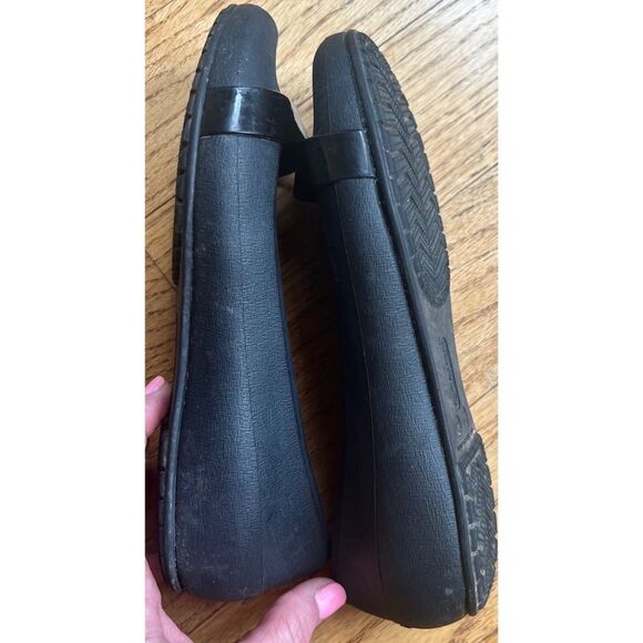 Crocs Black Ballet Flats Women’s Size 7 Cap Toe Slip On Shoes - Picture 7 of 8